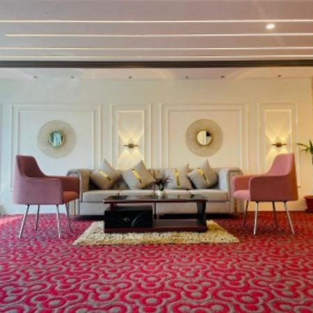 Vovo Hotels Yelahanka Kültér fotó